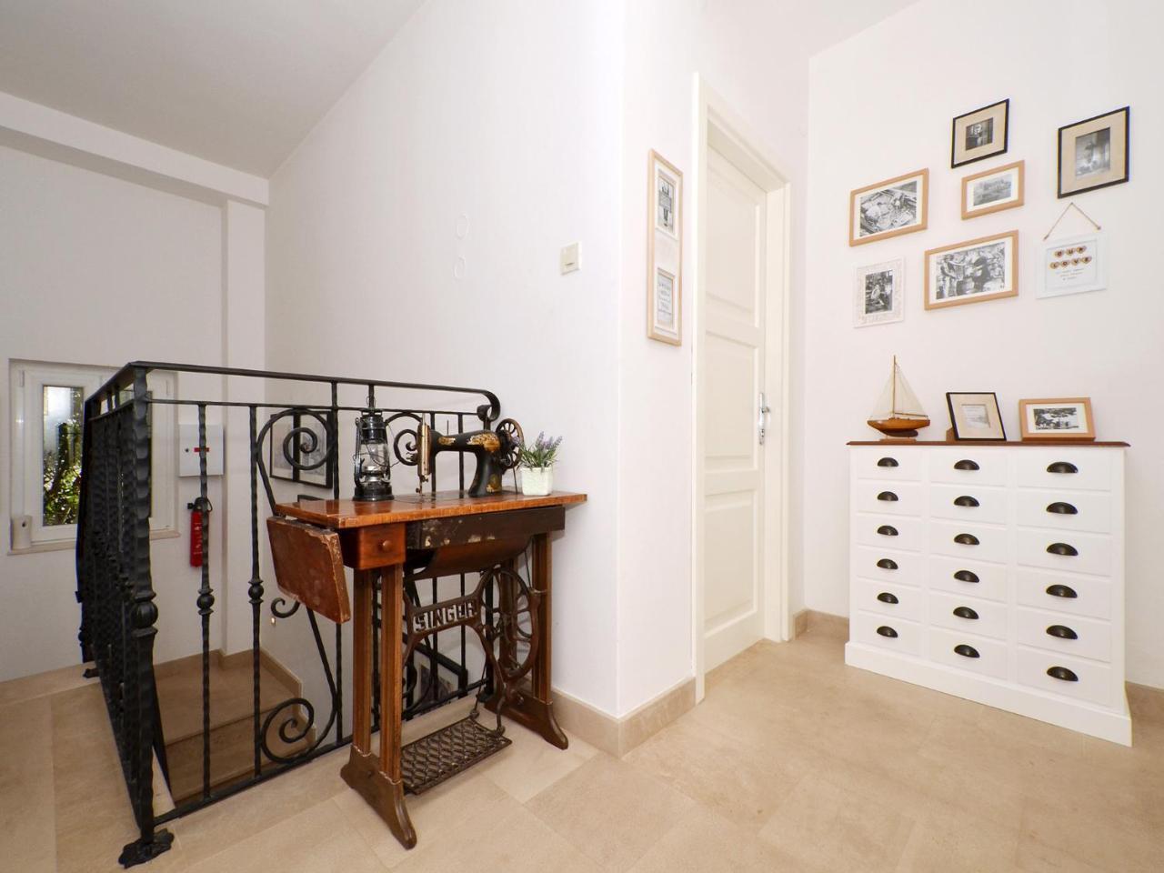 Apartments Nera Podstrana Ngoại thất bức ảnh