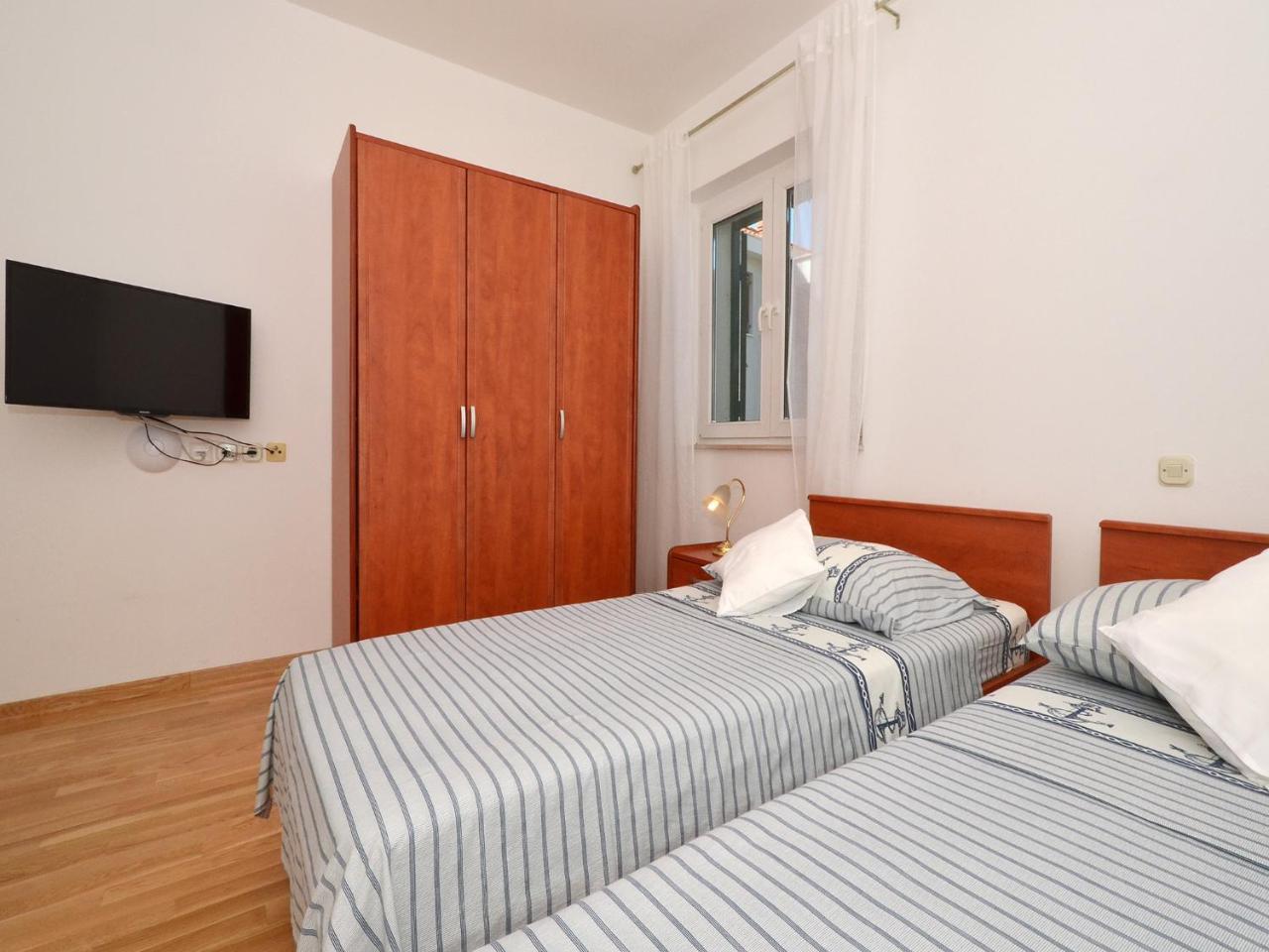 Apartments Nera Podstrana Ngoại thất bức ảnh