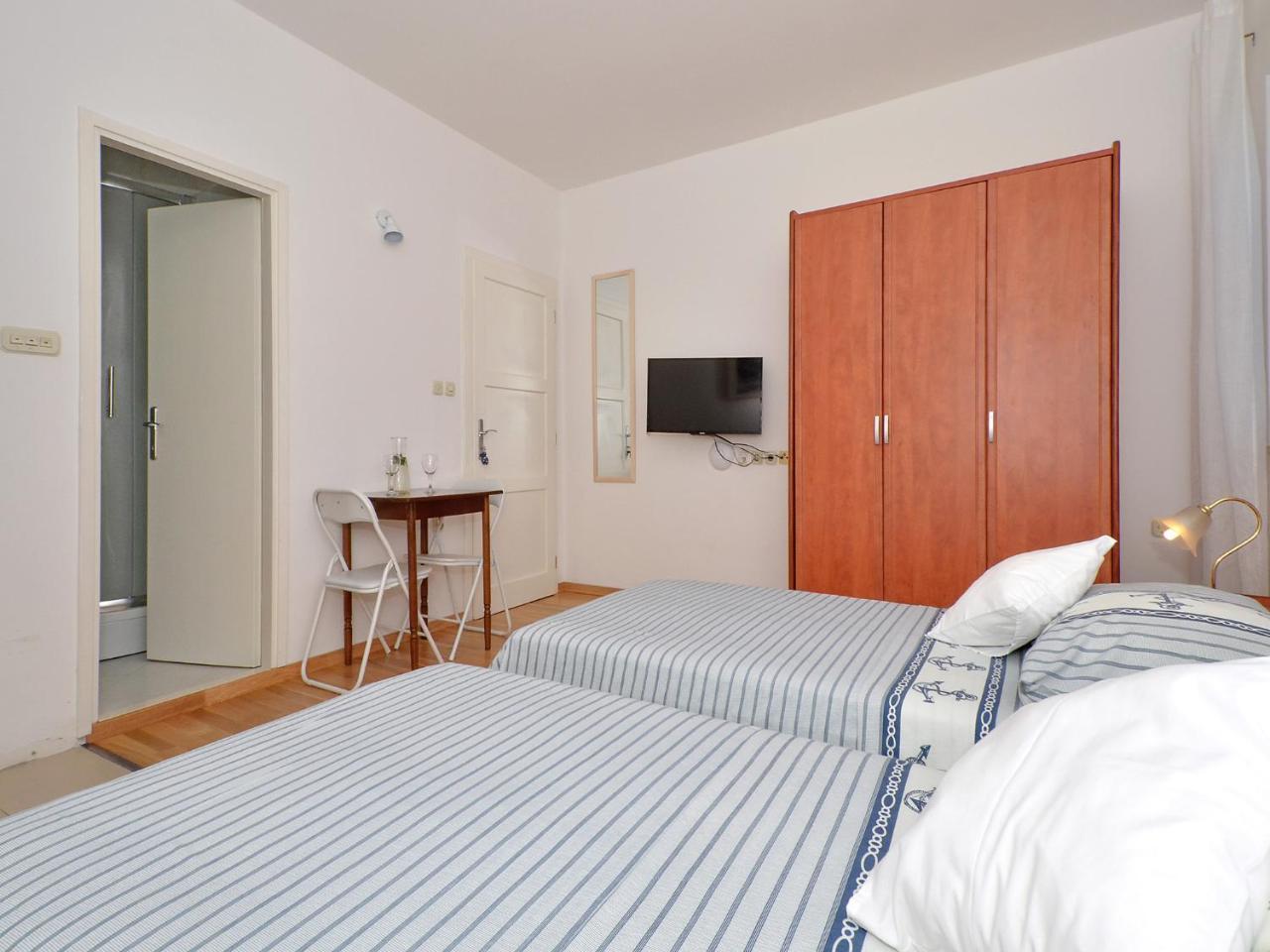Apartments Nera Podstrana Ngoại thất bức ảnh