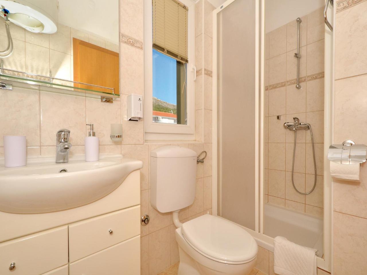 Apartments Nera Podstrana Ngoại thất bức ảnh