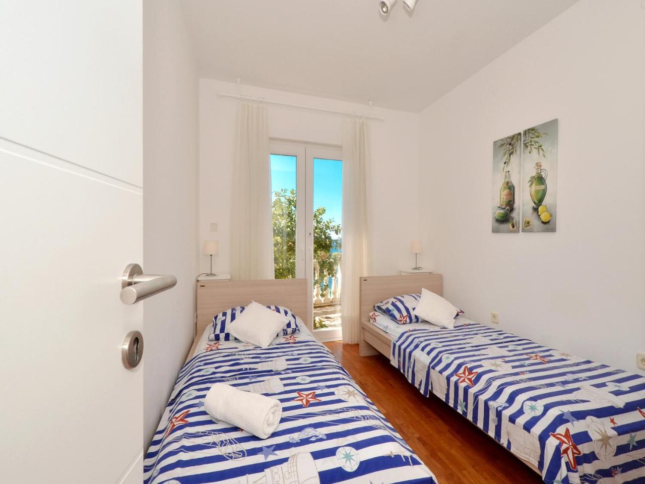 Apartments Nera Podstrana Ngoại thất bức ảnh