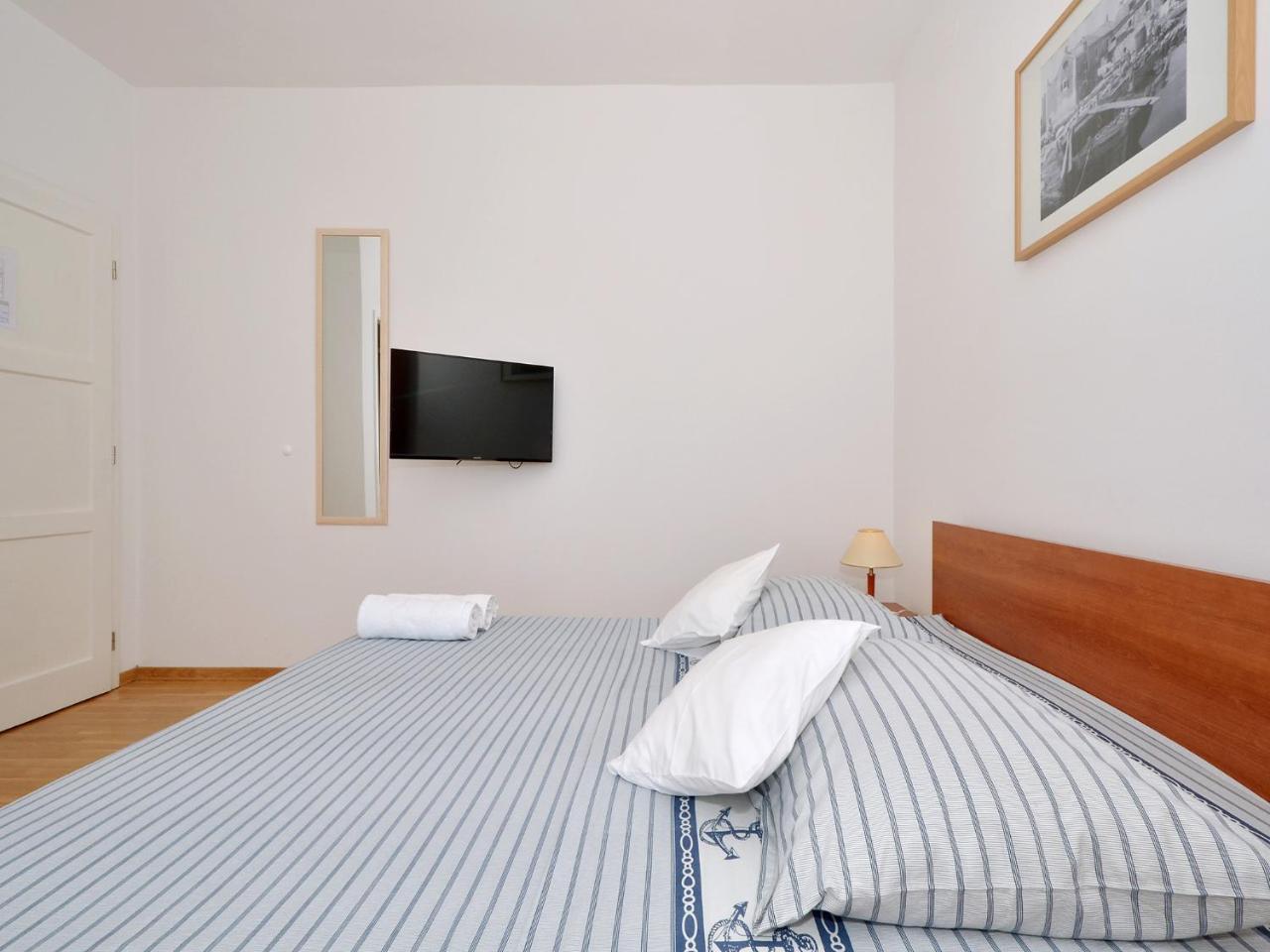 Apartments Nera Podstrana Ngoại thất bức ảnh