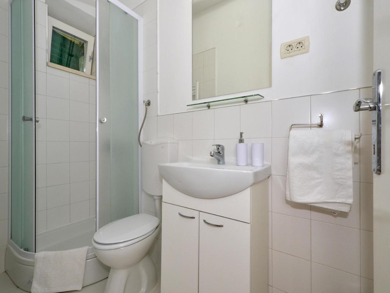 Apartments Nera Podstrana Ngoại thất bức ảnh