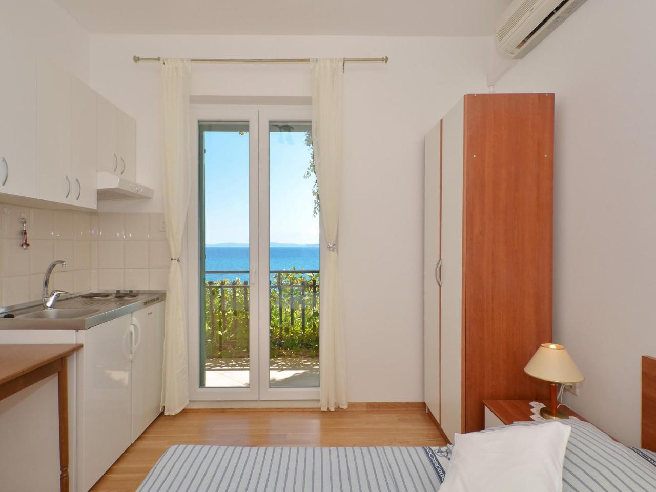 Apartments Nera Podstrana Ngoại thất bức ảnh